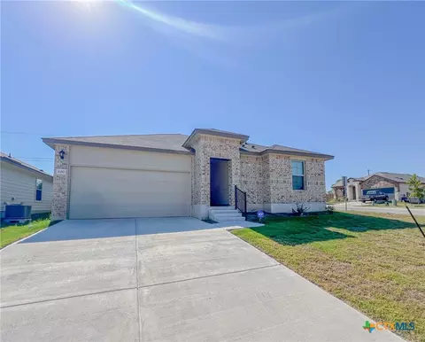 100 Taggart Trl, Jarrell, TX 76537