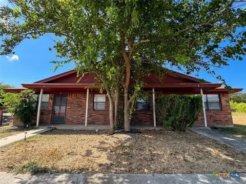 211 Horseshoe Dr, Copperas Cove, TX 76522