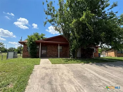 211 Horseshoe Dr, Copperas Cove, TX 76522