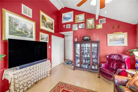 Living - 205 E Bay Ave, Seadrift, TX 77983 photo 3 of 4
