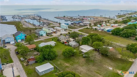View/Area - 205 E Bay Ave, Seadrift, TX 77983 photo 6 of 7