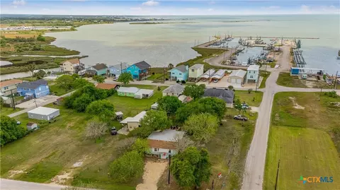 View/Area - 205 E Bay Ave, Seadrift, TX 77983 photo 7 of 7