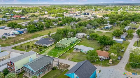 View/Area - 205 E Bay Ave, Seadrift, TX 77983 photo 5 of 7