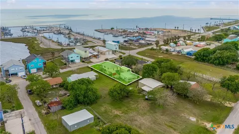 View/Area - 205 E Bay Ave, Seadrift, TX 77983 photo 4 of 7