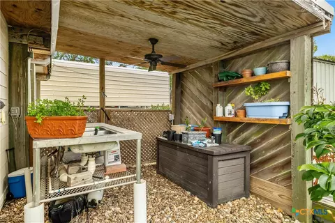 Exterior - 205 E Bay Ave, Seadrift, TX 77983 photo 7 of 7