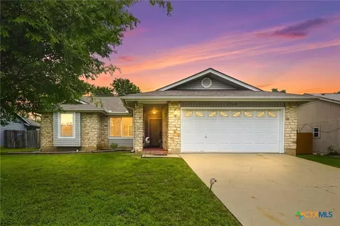 1105 Nottingham Hill Rd, Round Rock, TX 78664