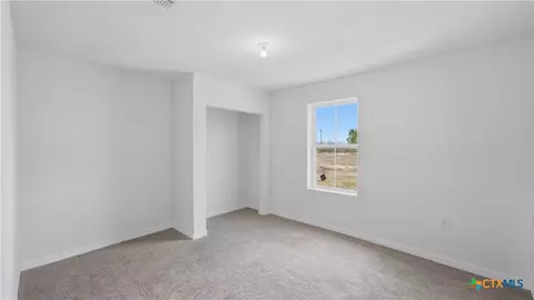 Bedroom - 950 Highsmith Rd, Luling, TX 78648 photo 2 of 4