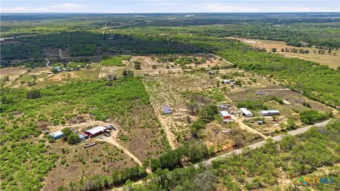 View/Area - 950 Highsmith Rd, Luling, TX 78648 photo 2 of 6
