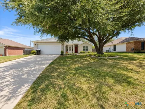 913 Filly Ln, Temple, TX 76504