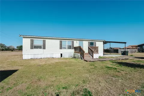 413 W Oaks Dr, Victoria, TX 77905