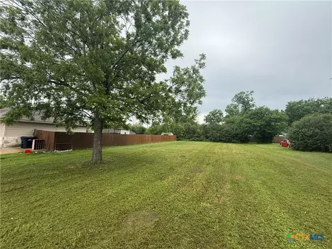 303 Crockett St, Holland, TX 76534