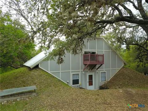 929 Red Bluff Ranch Rd, Pipe Creek, TX 78063