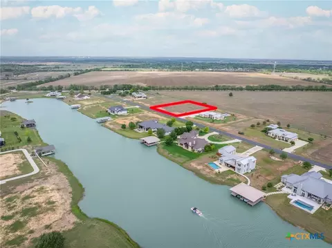 114 River Ranch Cir, Martindale, TX 78655