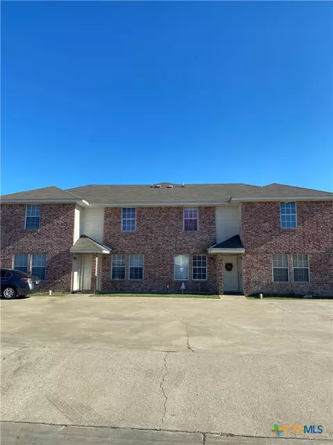 5801 Redstone Dr, Killeen, TX 76543