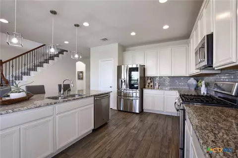 Kitchen - 521 Middle Brook Dr, Leander, TX 78641 photo 4 of 5