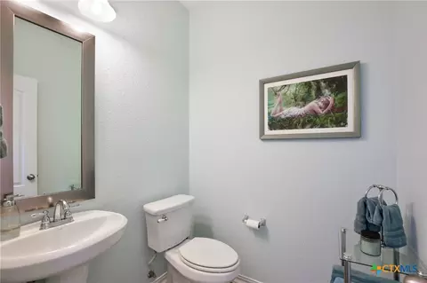 Bath - 521 Middle Brook Dr, Leander, TX 78641 photo 1 of 4
