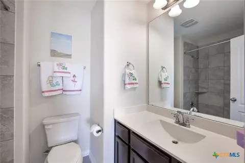 Bath - 521 Middle Brook Dr, Leander, TX 78641 photo 4 of 4
