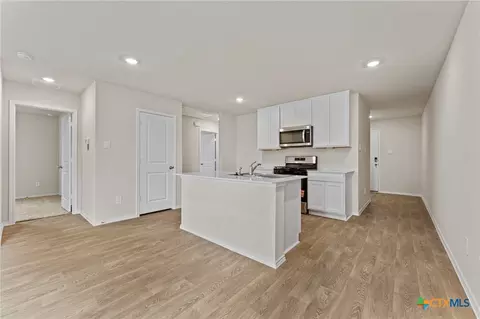 Entry Way - 210 Langston Dr, Uhland, TX 78640 photo 3 of 5