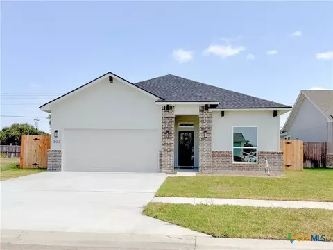 303 Cobble Stone Ct, Victoria, TX 77904