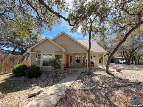 1660 Westview Court Ct, Canyon Lake, TX 78133