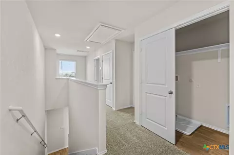Entry Way - 140 Kendall Ln, Uhland, TX 78656 photo 6 of 7