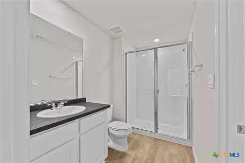 Bath - 132 Kendall Ln, Uhland, TX 78656 photo 2 of 2