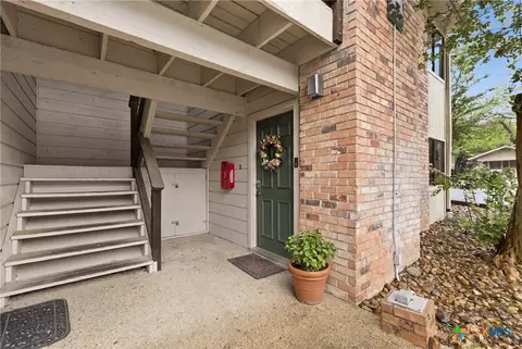 421 W San Antonio St #A2, San Marcos, TX 78666