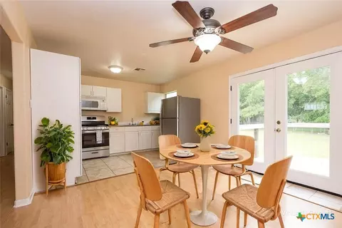 806 S 19th St, Copperas Cove, TX 76522