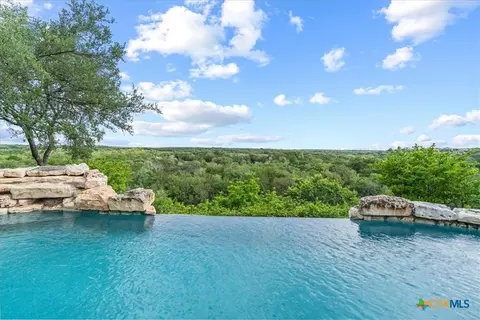 2400 Summit Ridge Dr, San Marcos, TX 78666