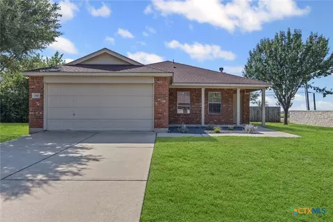 1516 Paint Brush Dr, Lockhart, TX 78644