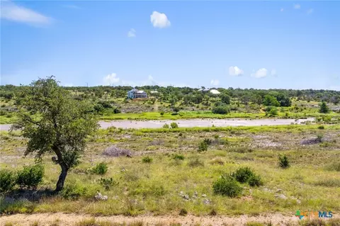 620 Rio Vista Rd, Johnson City, TX 78636