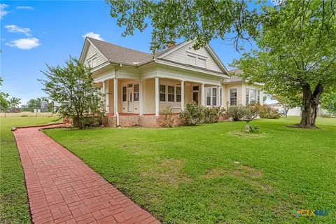 2967 S Old Robinson Rd, Lorena, TX 76655