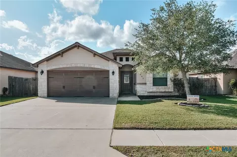 405 Tuscany Dr, Victoria, TX 77904