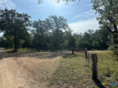 650 Coastal Ln, Luling, TX 78648 photo 18
