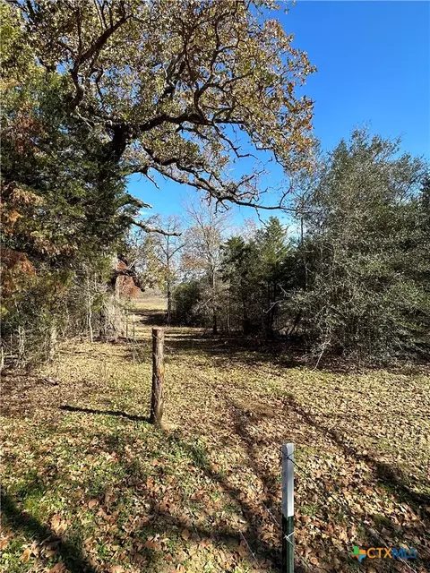 650 Coastal Ln, Luling, TX 78648 photo 20