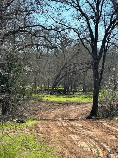 650 Coastal Ln, Luling, TX 78648 photo 16
