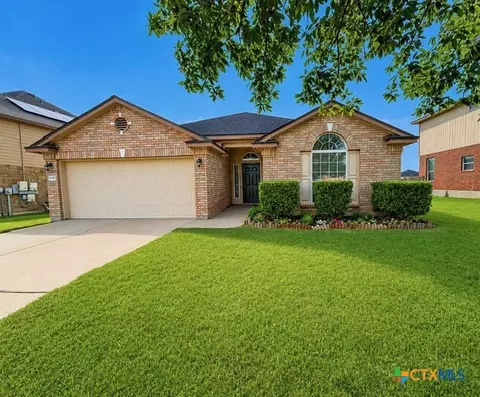 1416 Starlight Dr, Temple, TX 76502
