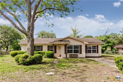 103 Poenitsch St, Cuero, TX 77954