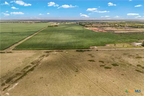 366 Ripple Rd, Victoria, TX 77905