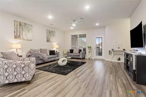 Living - 6811 Mcgregor Loop, Killeen, TX 76549 photo 1 of 1