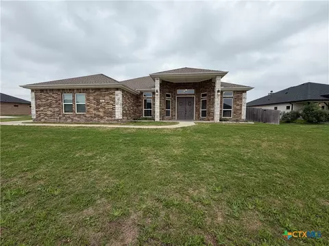 6112 Wye Oak Dr, Salado, TX 76571