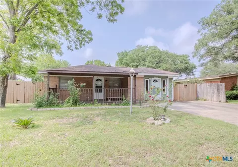 2903 Gayle St, Victoria, TX 77901