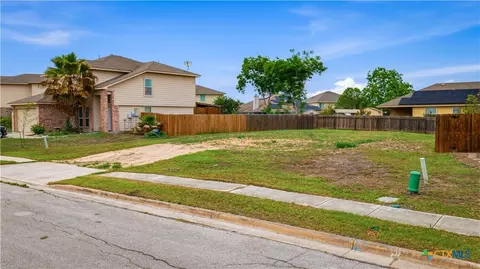2531 Duval Dr, New Braunfels, TX 78130