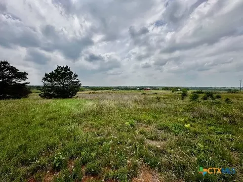 180 Santa Gertrudis Dr, Sutherland Springs, TX 78161