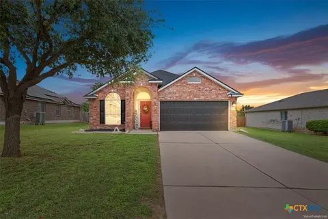 425 Weeping Willow Dr, Temple, TX 76502