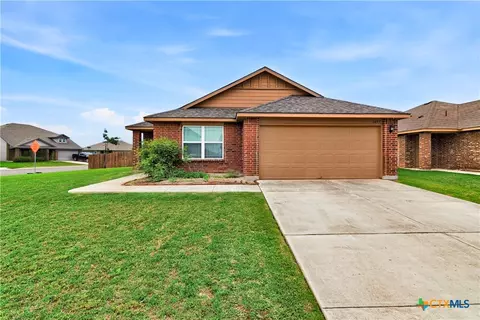 1437 Birmingham Dr, Seguin, TX 78155