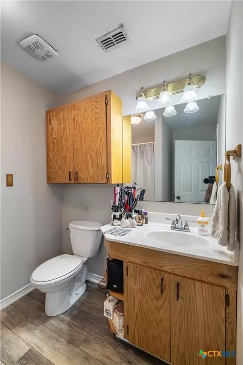 Bath - 394 Navidad, Vanderbilt, TX 77991 photo 1 of 2