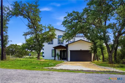 131 Friendlywood Dr, Canyon Lake, TX 78133