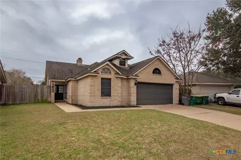 201 Amhurst St, Victoria, TX 77904