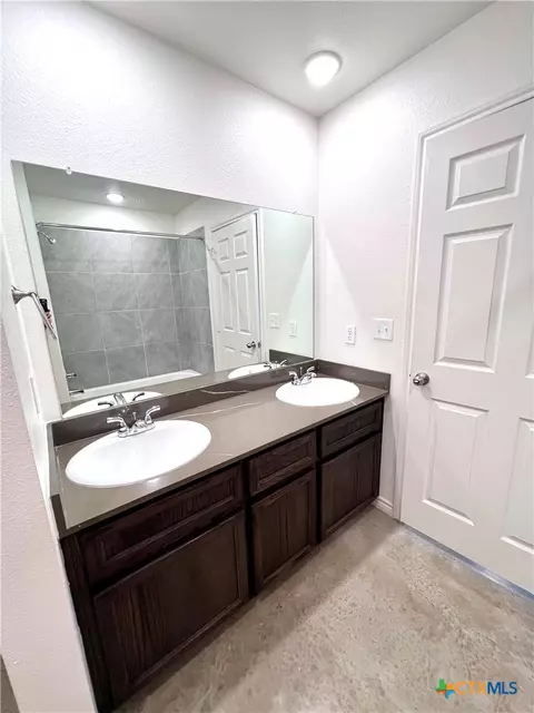 Bath - 2313 Zanoletti Ct, Temple, TX 76504 photo 2 of 7